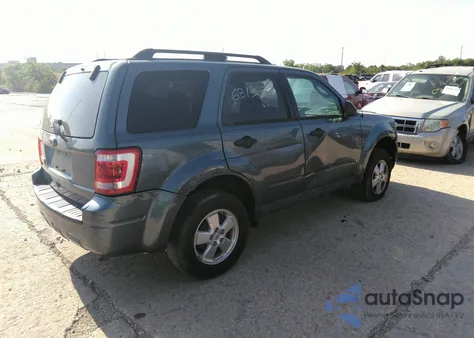 2012 Ford Escape Xlt z USA, uszkodzony, nr VIN 1FMCU0D79CKC38085